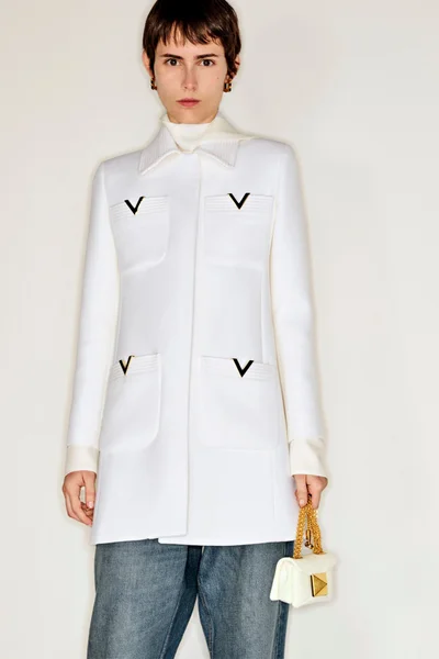 Look 12